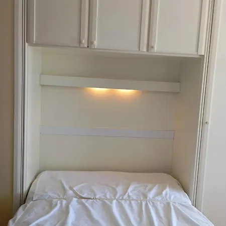 Agreable A 28 M² Avec Piscine Апартаменты *